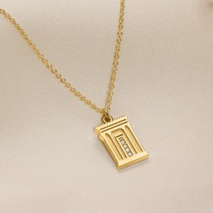 תליון מקדש עדין משובץ יהלומים